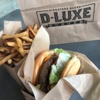D-Luxe Burger 